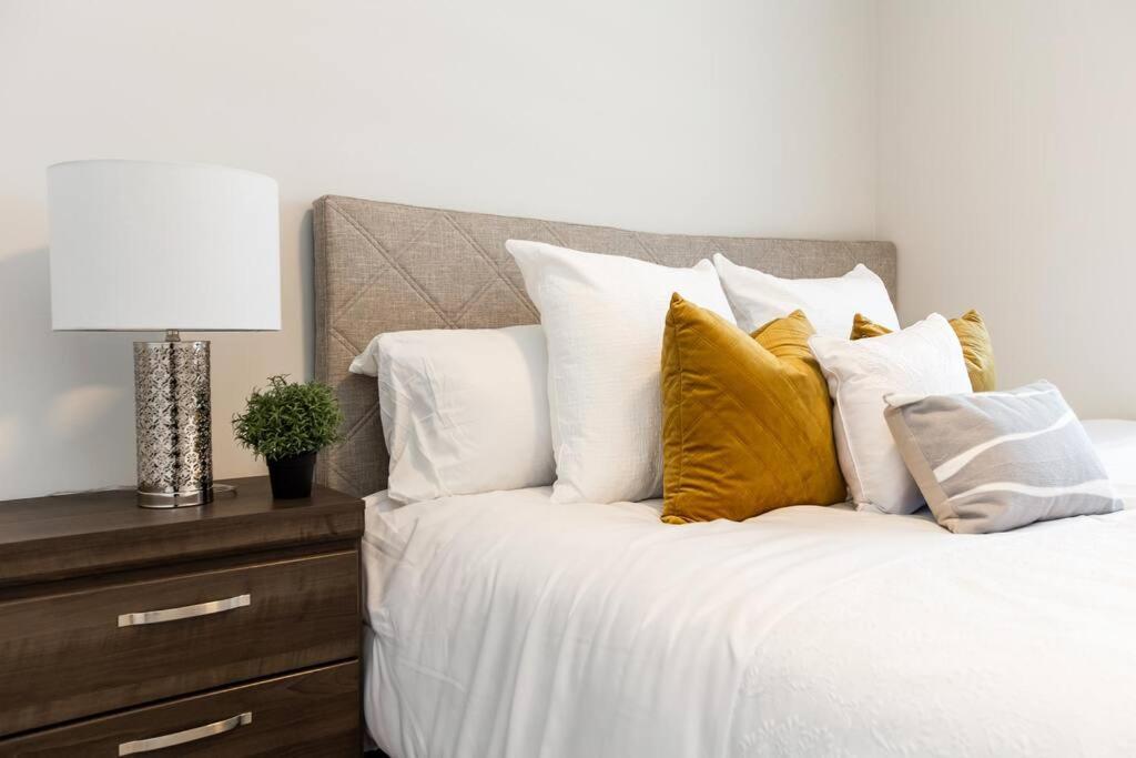 Holiday home Beautiful Elegant Sleeps 10 *