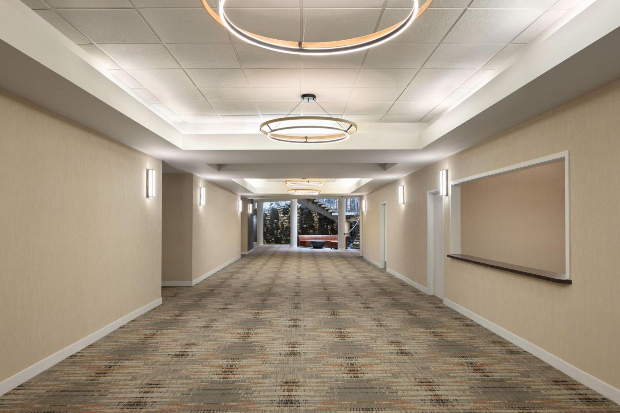 Four Points By Sheraton South Edmonton