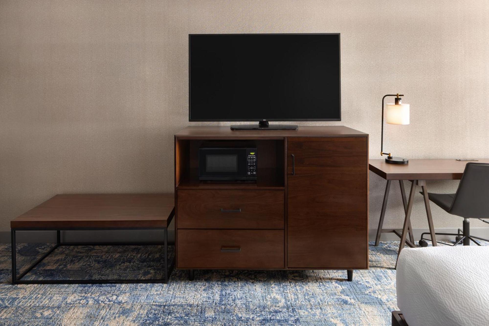 Hotel Four Points By Sheraton South 3*