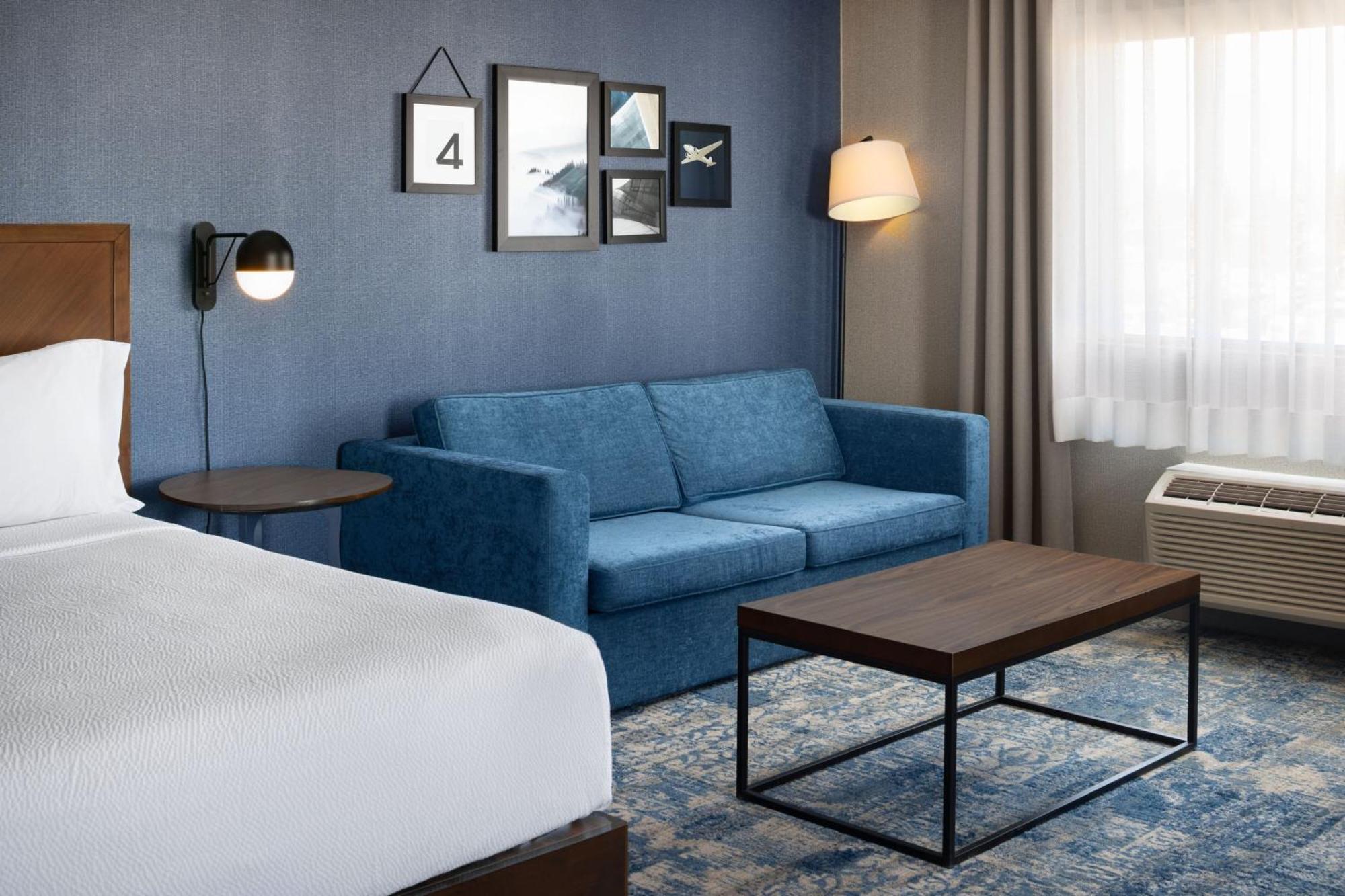 Hotel Four Points By Sheraton South 3*