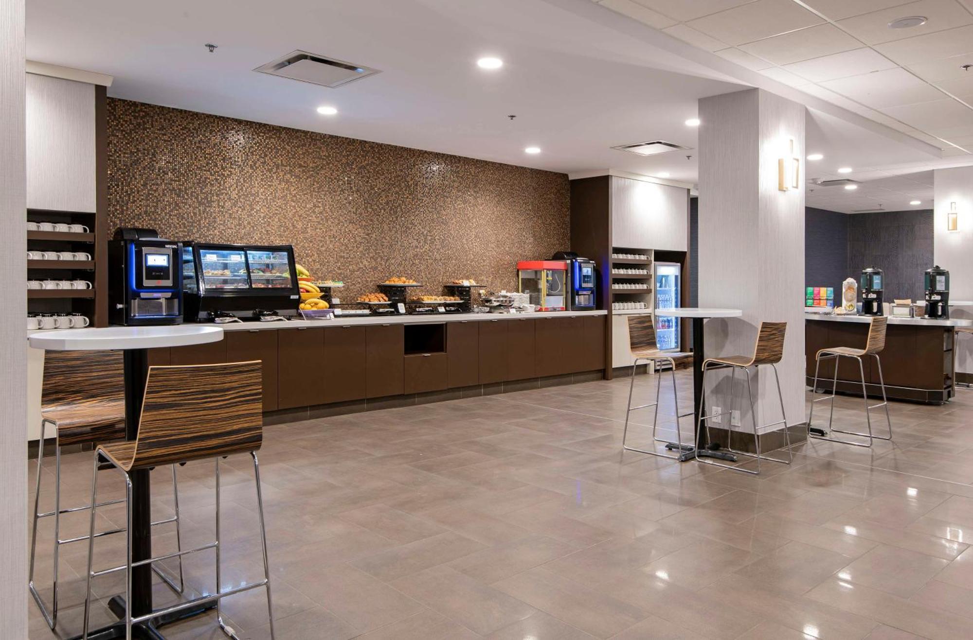 Doubletree By Hilton West