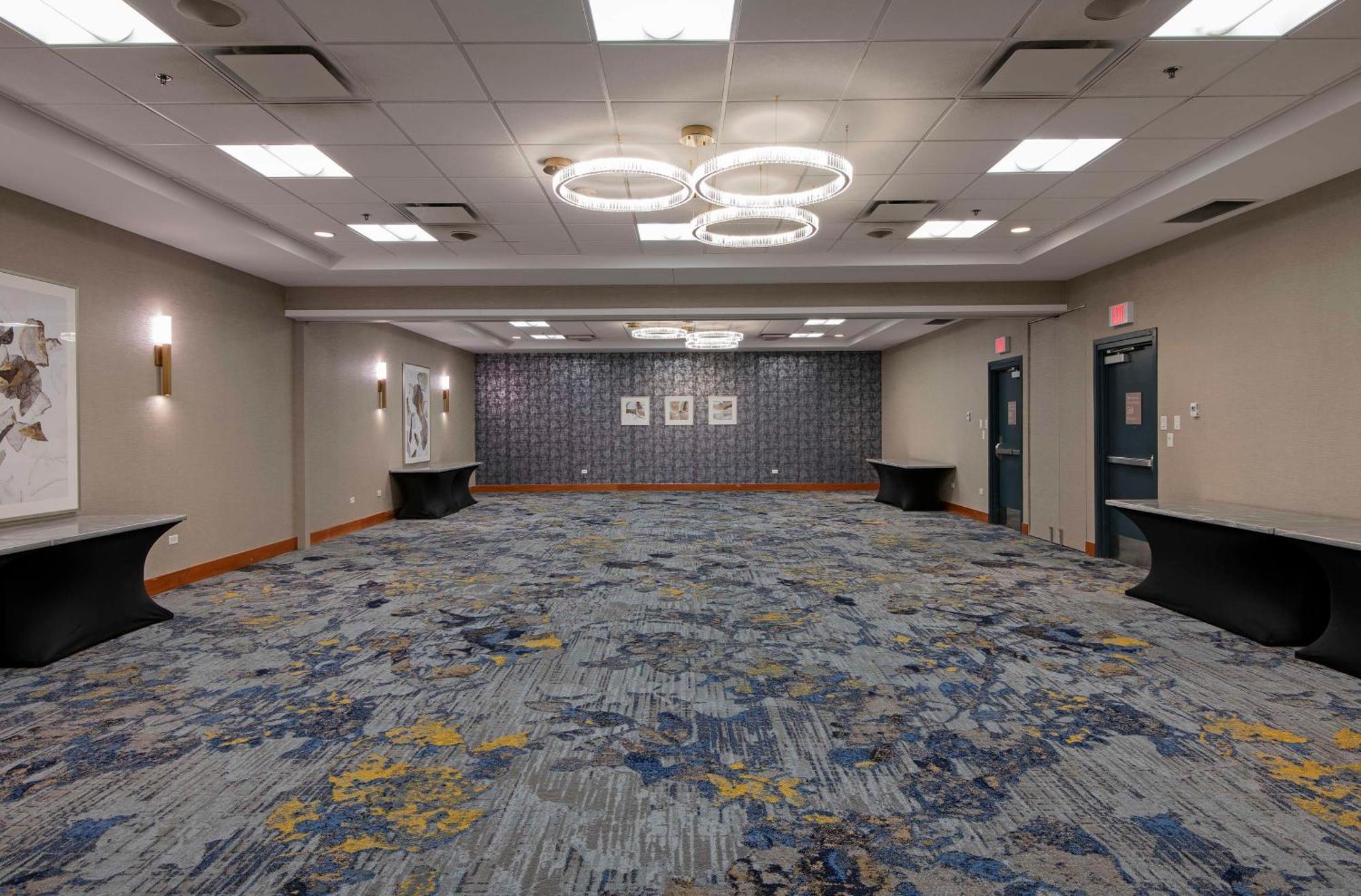 Doubletree By Hilton West Hotel