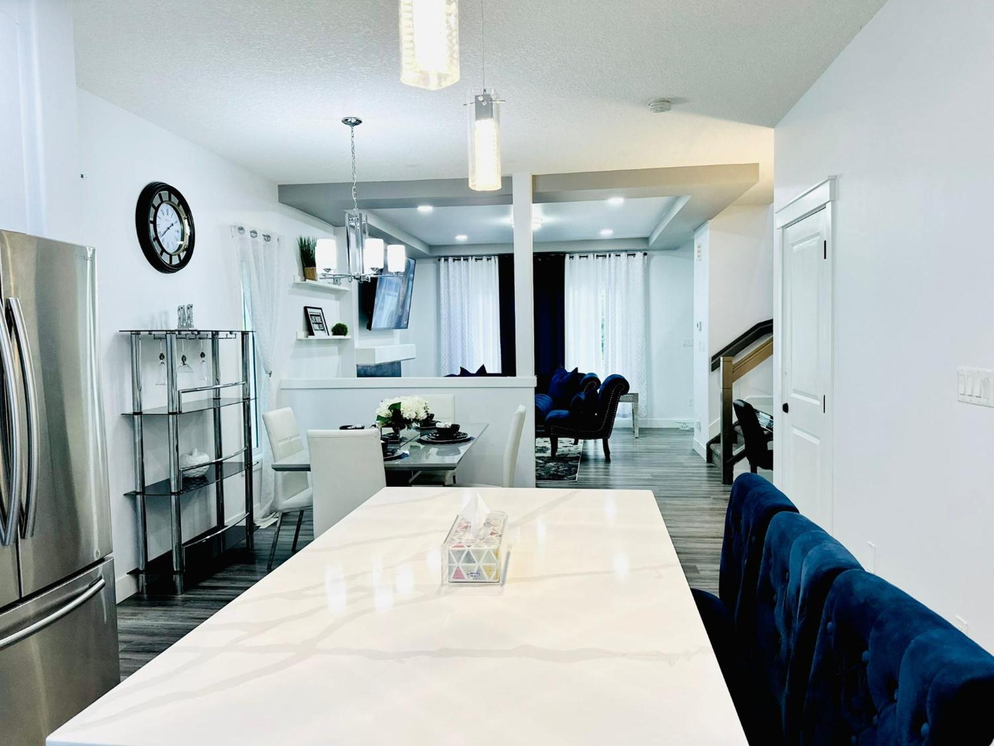 Luxury Villa Edmonton