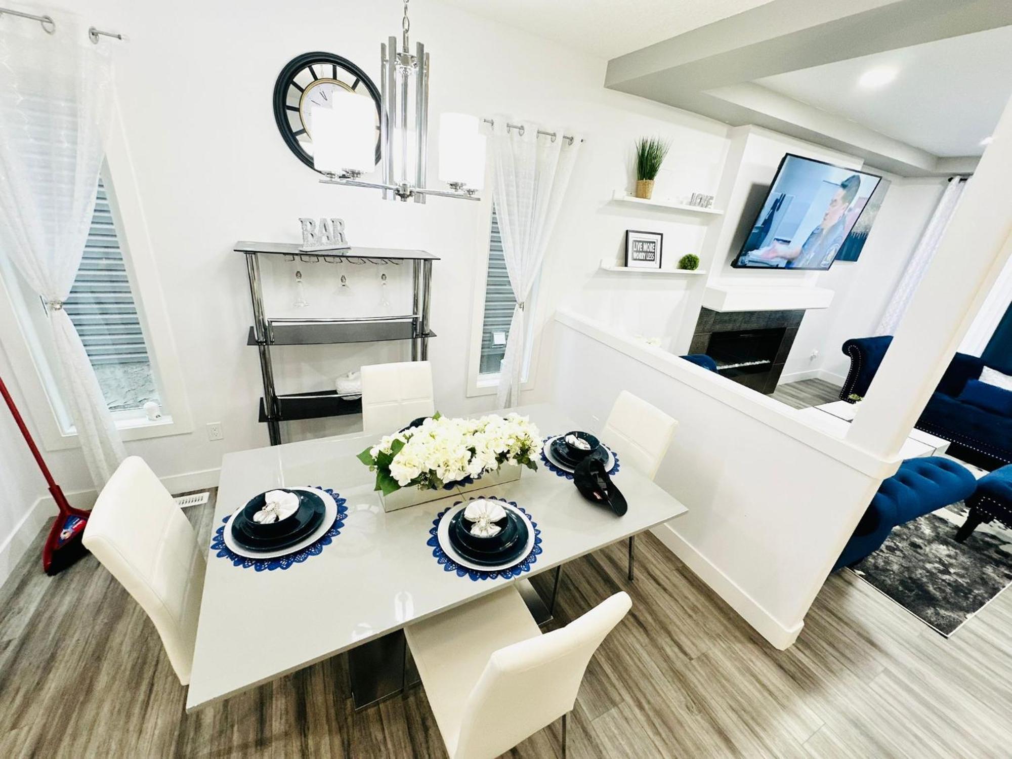 Luxury Villa Edmonton