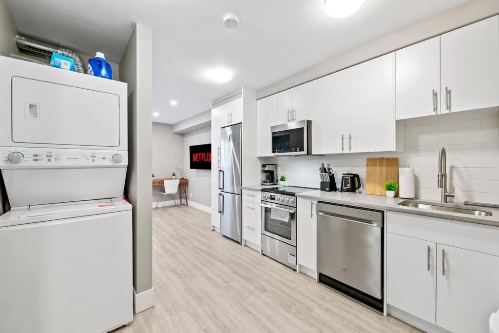 Modern Unit - Close To Dt Apartment Edmonton