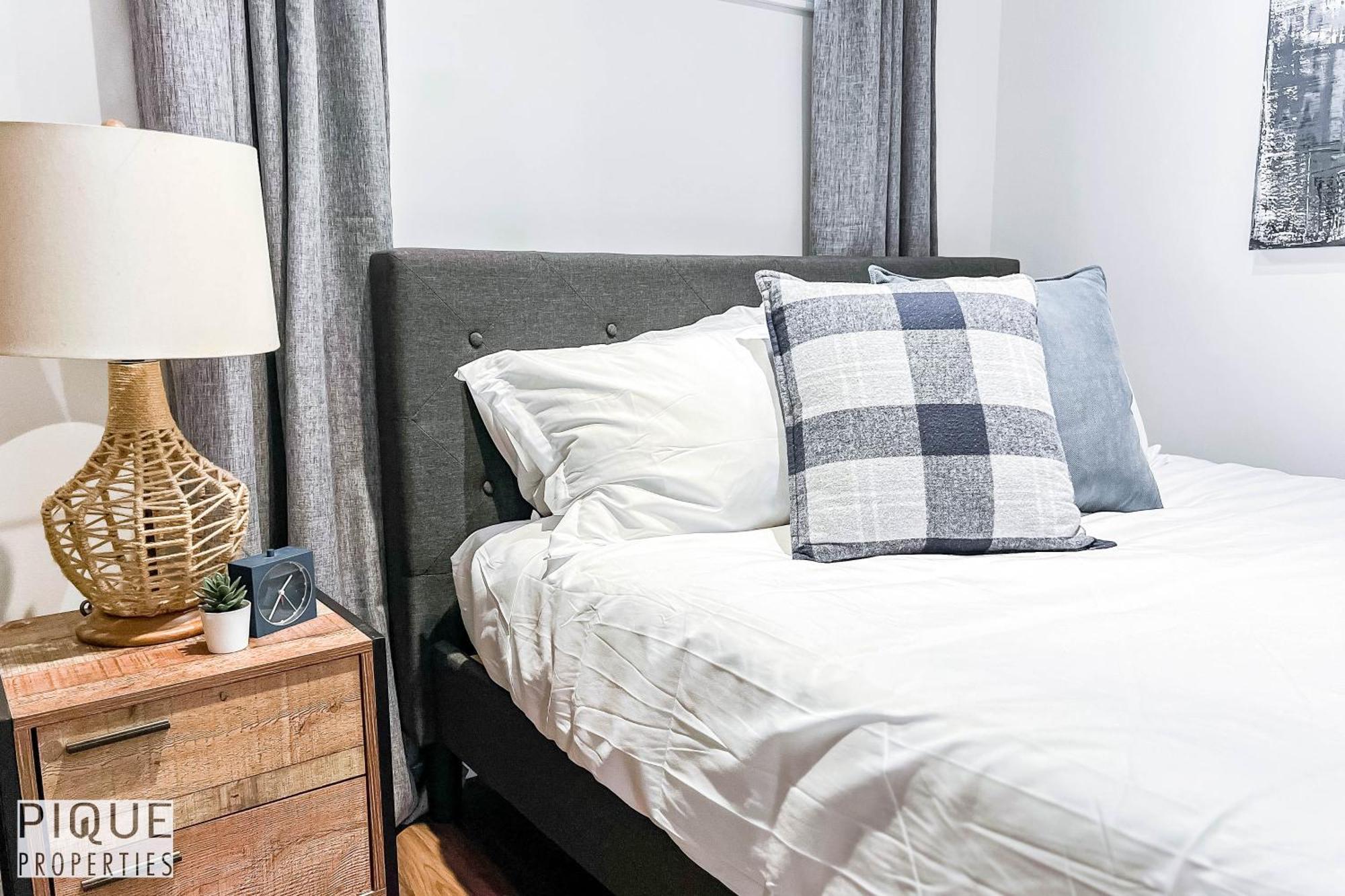 Holiday home 5 Bedroom Nordic Home, Pet Friendly, Garage, Wifi, Foosball! *