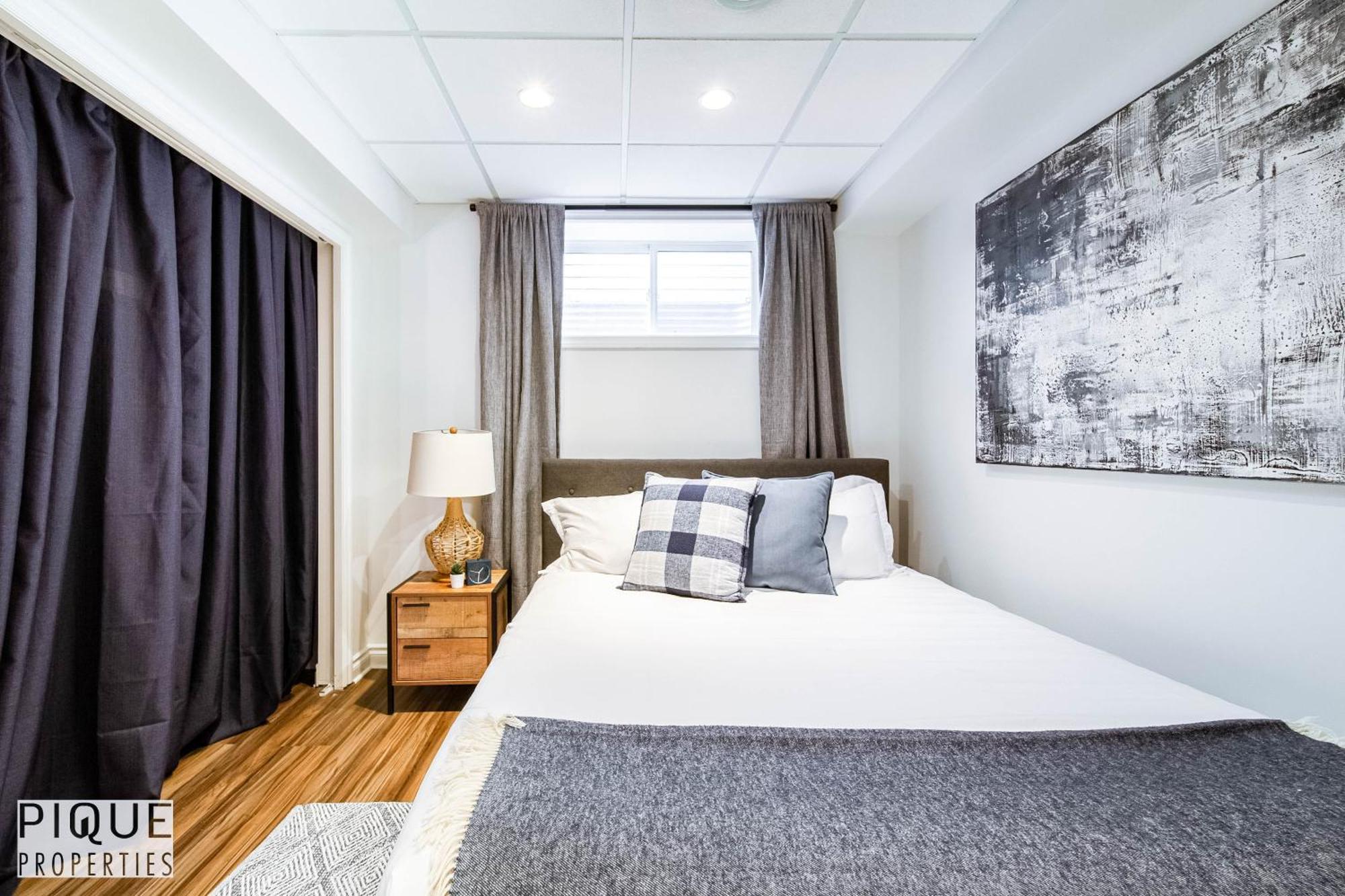 5 Bedroom Nordic Home, Pet Friendly, Garage, Wifi, Foosball! *
