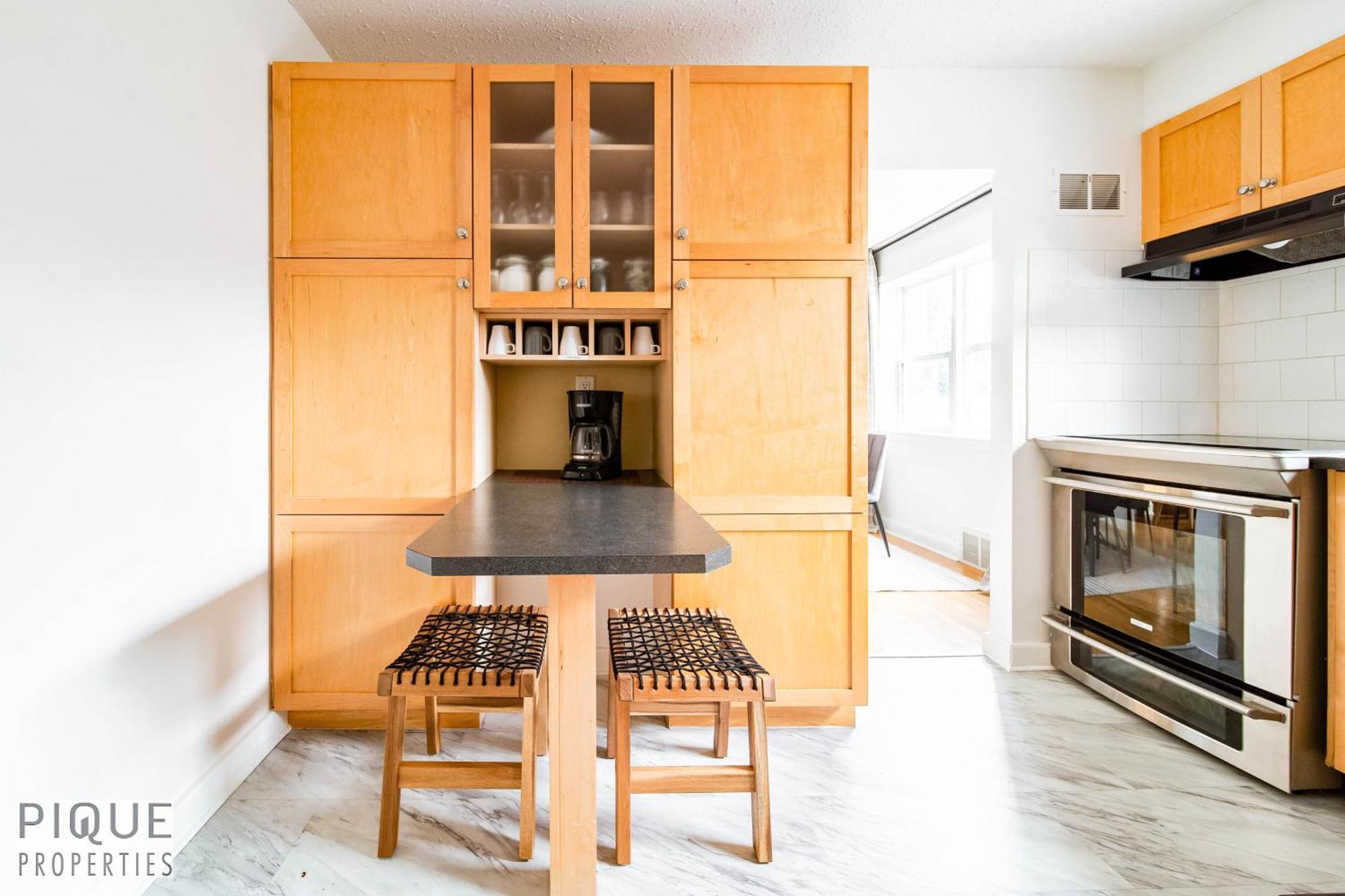 5 Bedroom Nordic Home, Pet Friendly, Garage, Wifi, Foosball! Holiday home *