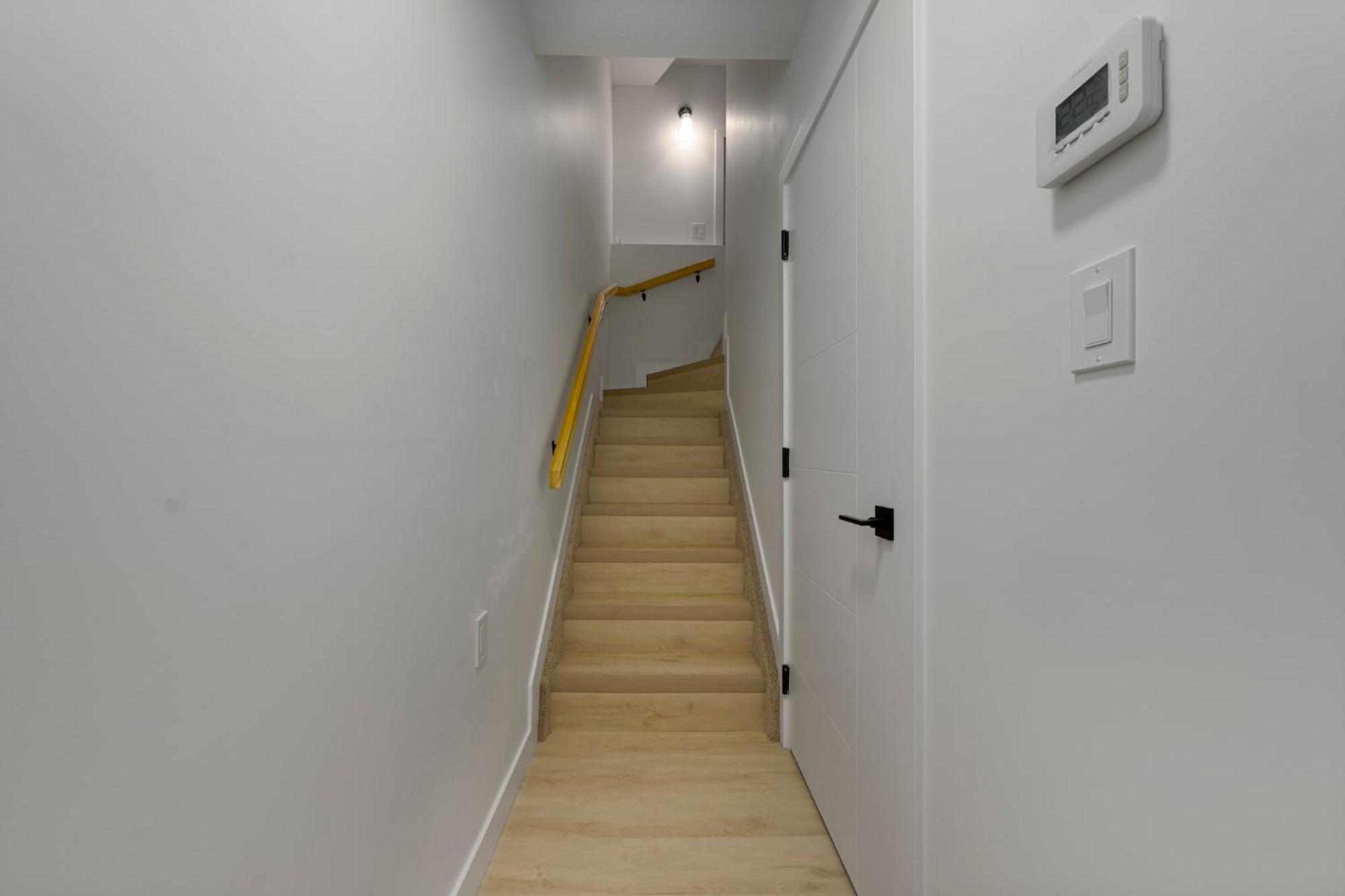 Modern Suite By Royal Alexandra Hospital L Free Parking Wifi Netflix * Edmonton