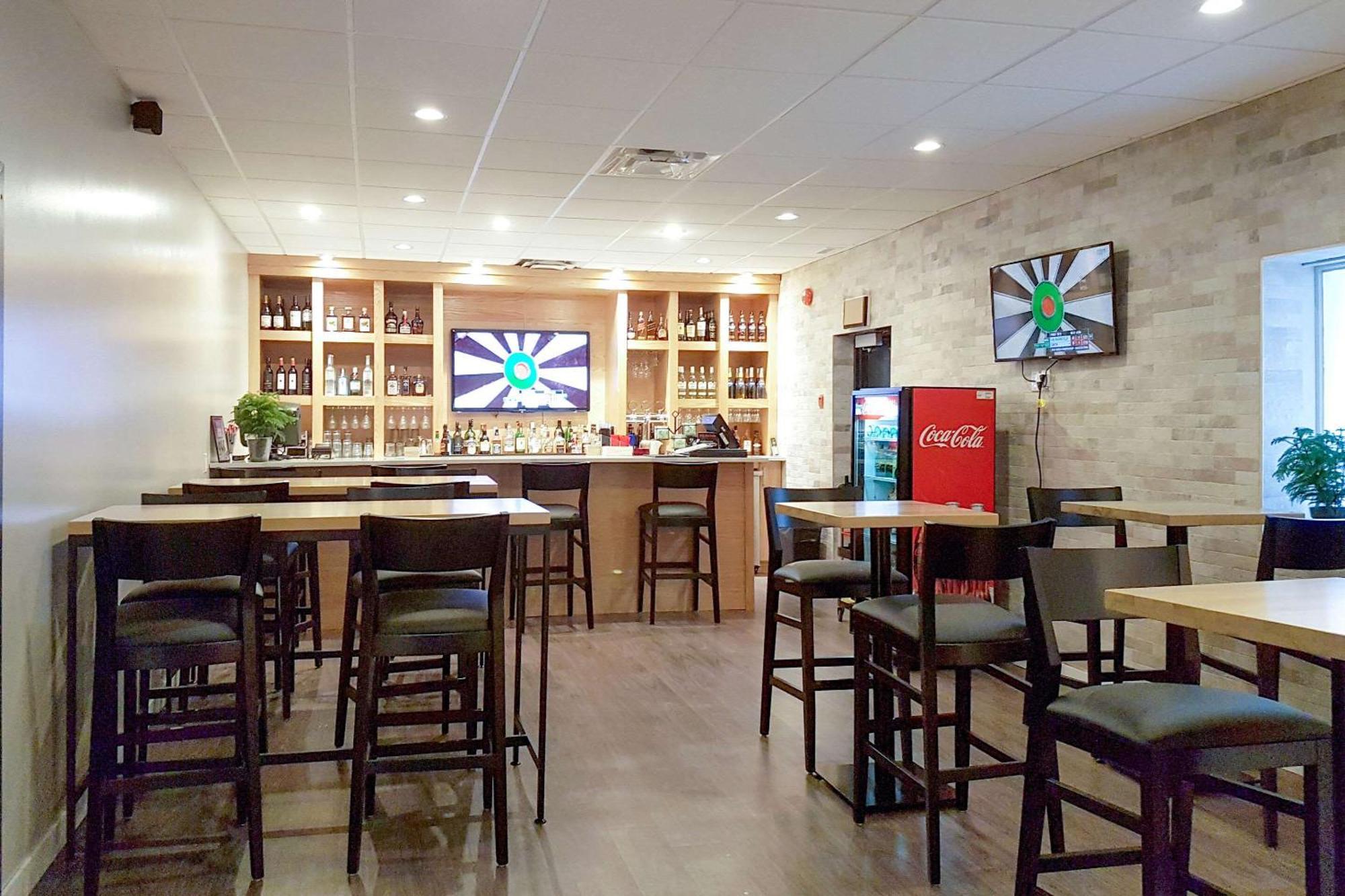 Radisson & Conference Centre Edmonton