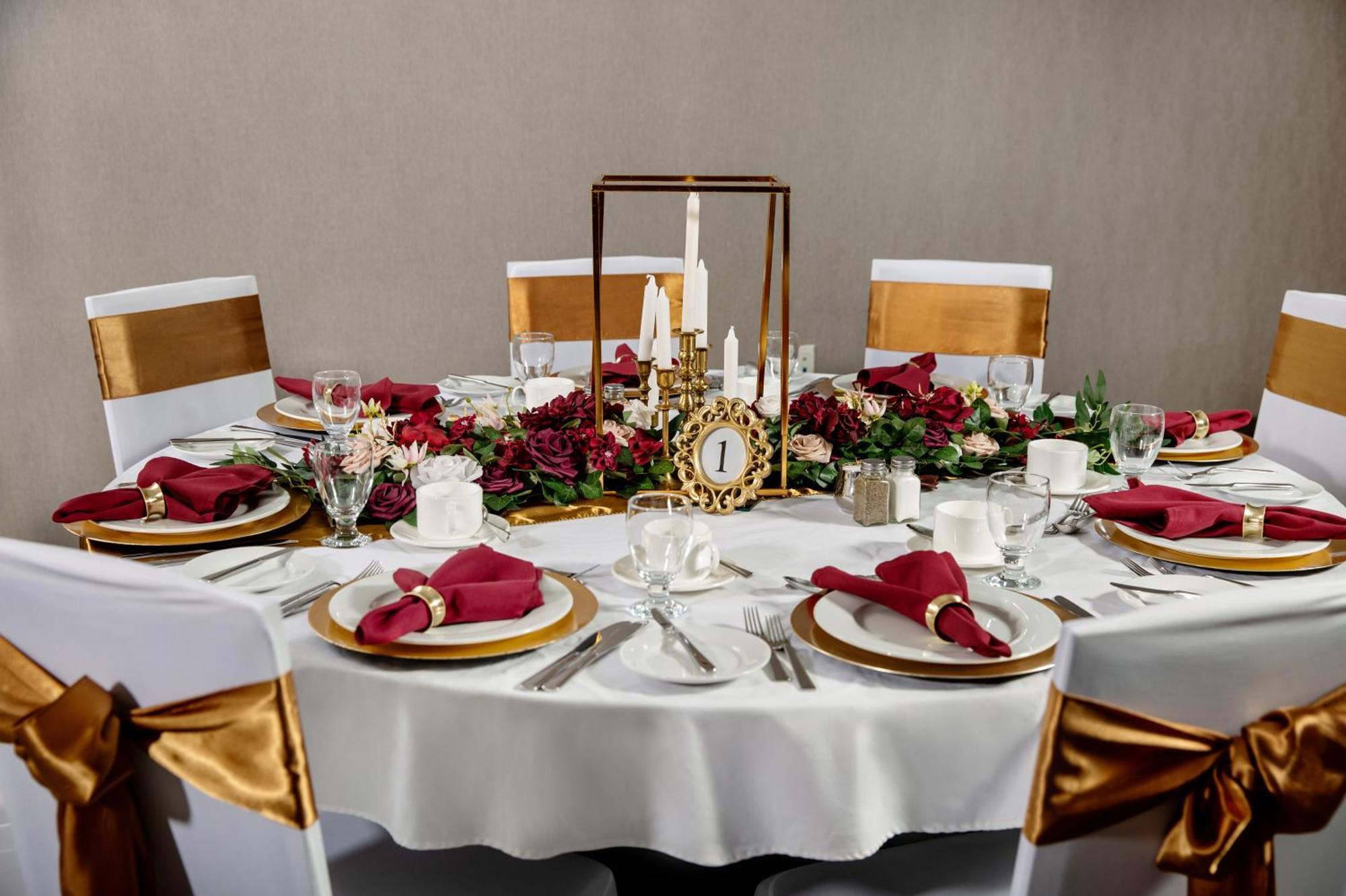 Hotel Courtyard By Marriott West 3*