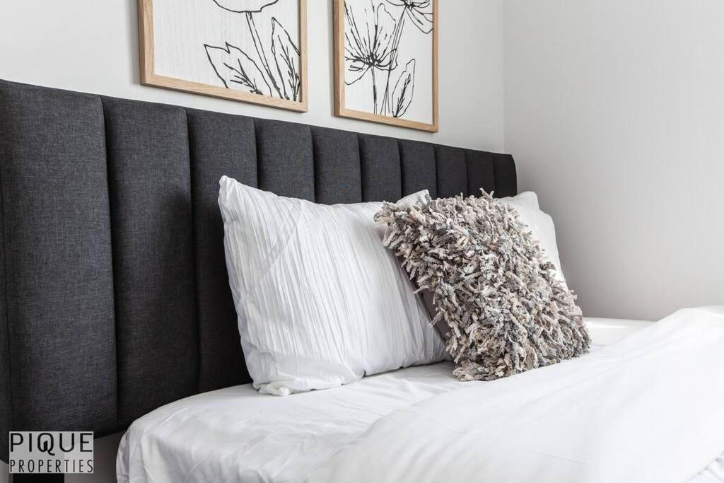 Modern Executive Home-sleeps12-kingbeds-fullhouse *
