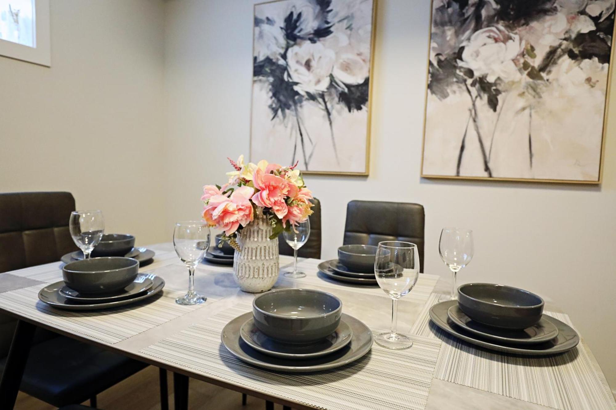 Holiday home Downtown 5 Bedroom,rogers,commonwealth,nait *