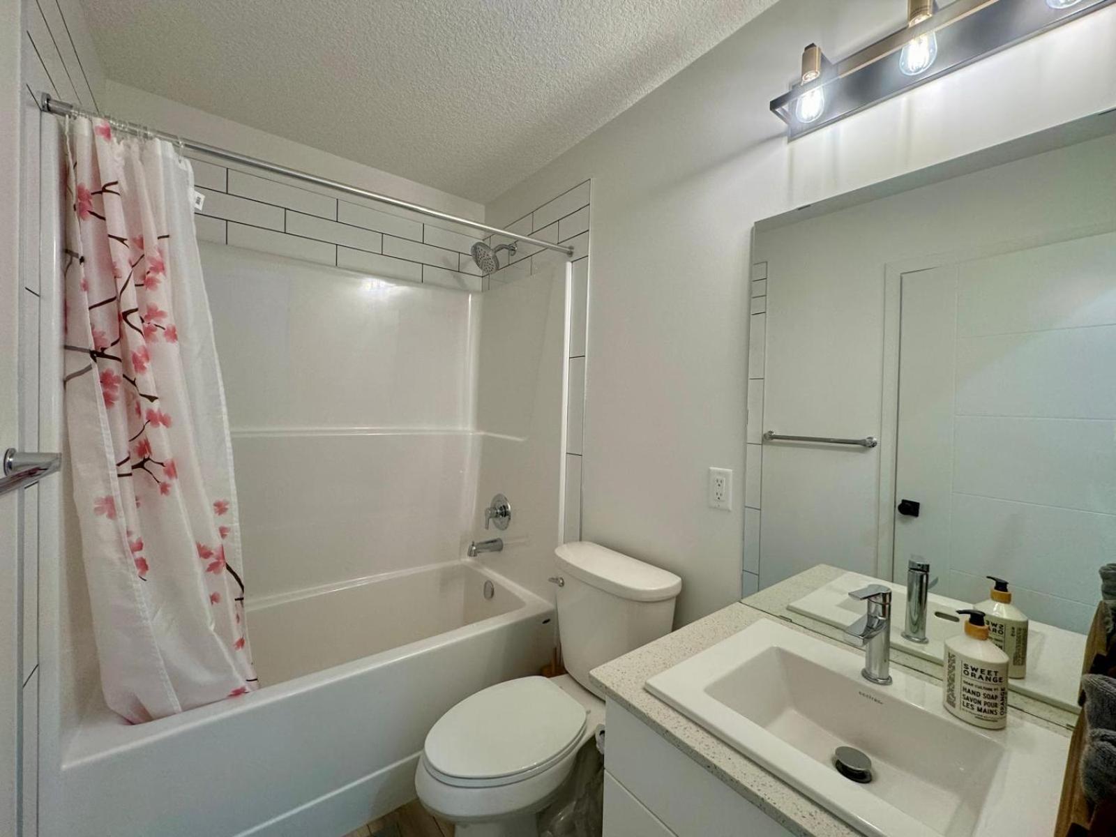 Holiday home Modern Tuxedo 3 Bedroom *