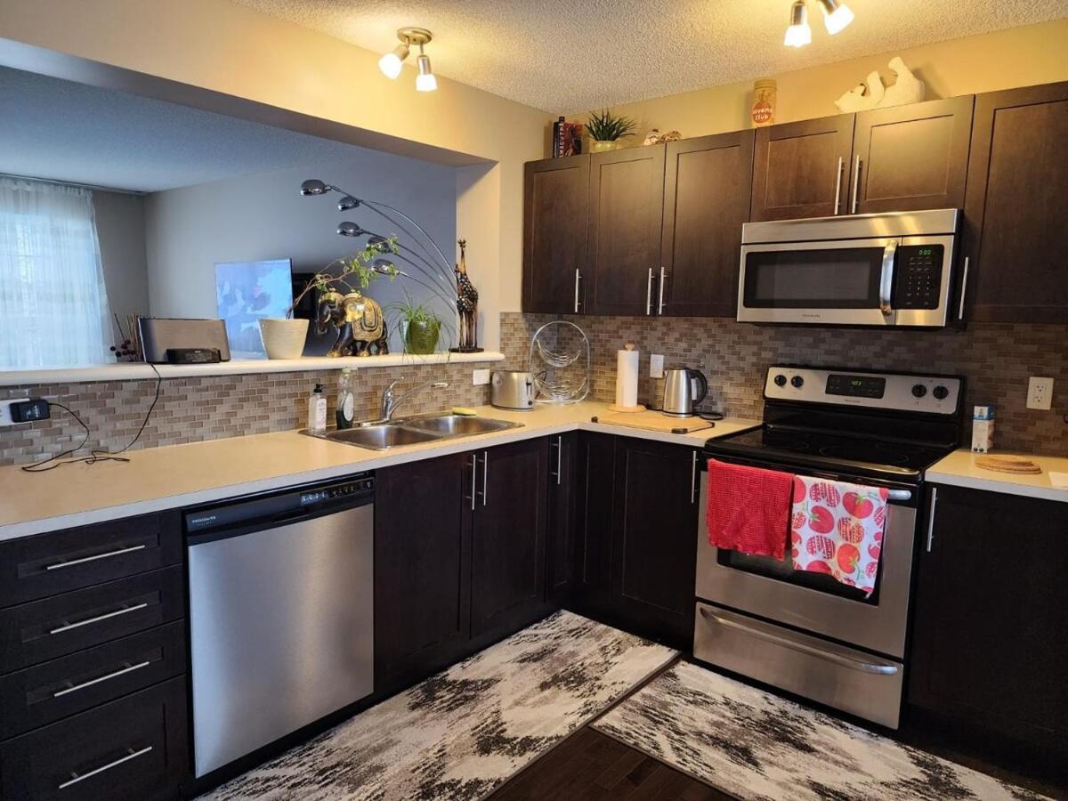 Cozy Luxury House Edmonton