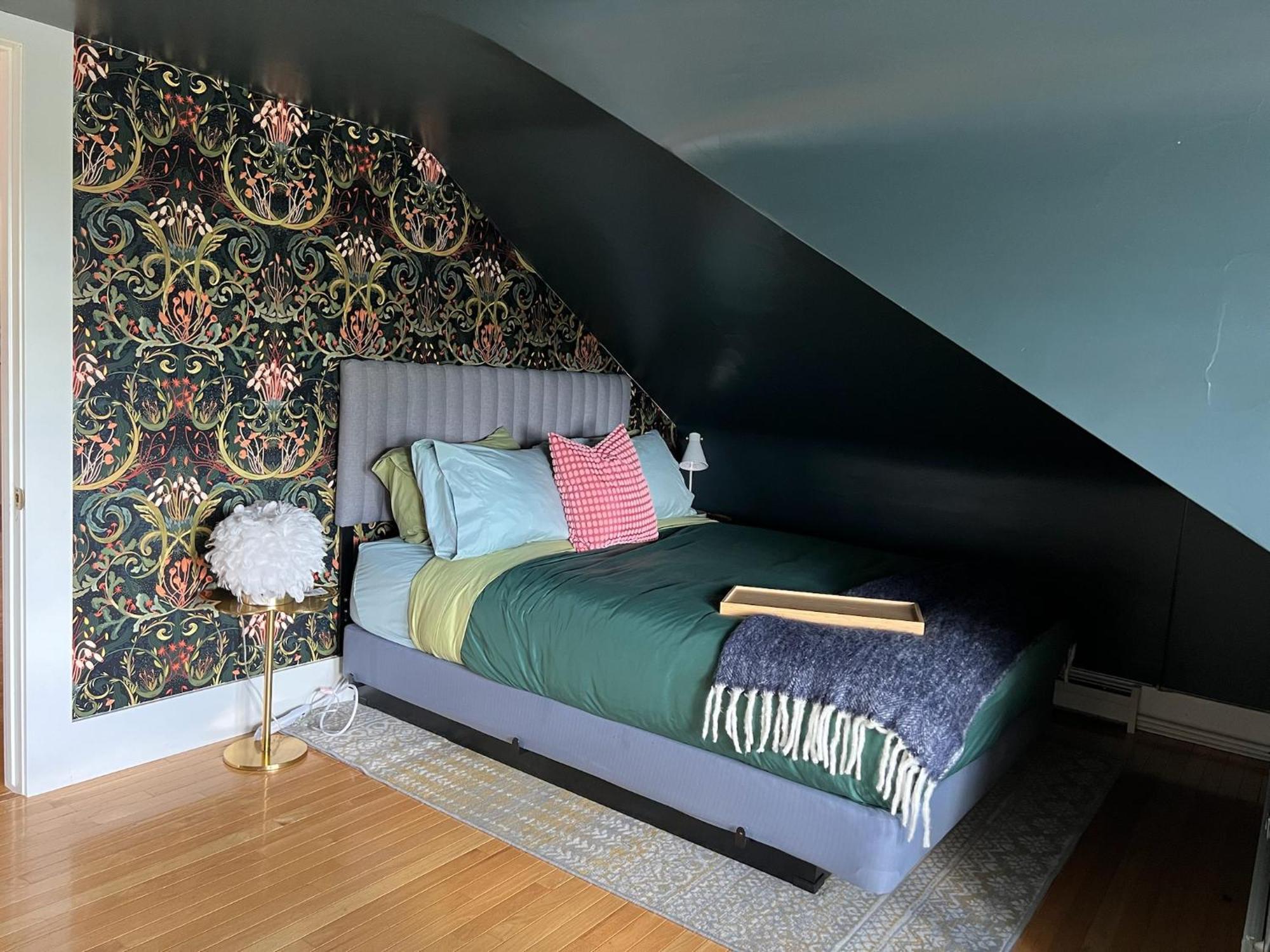Holiday home Historic Hideaway 1912 Mansion Loft With Timeless Character Edmonton