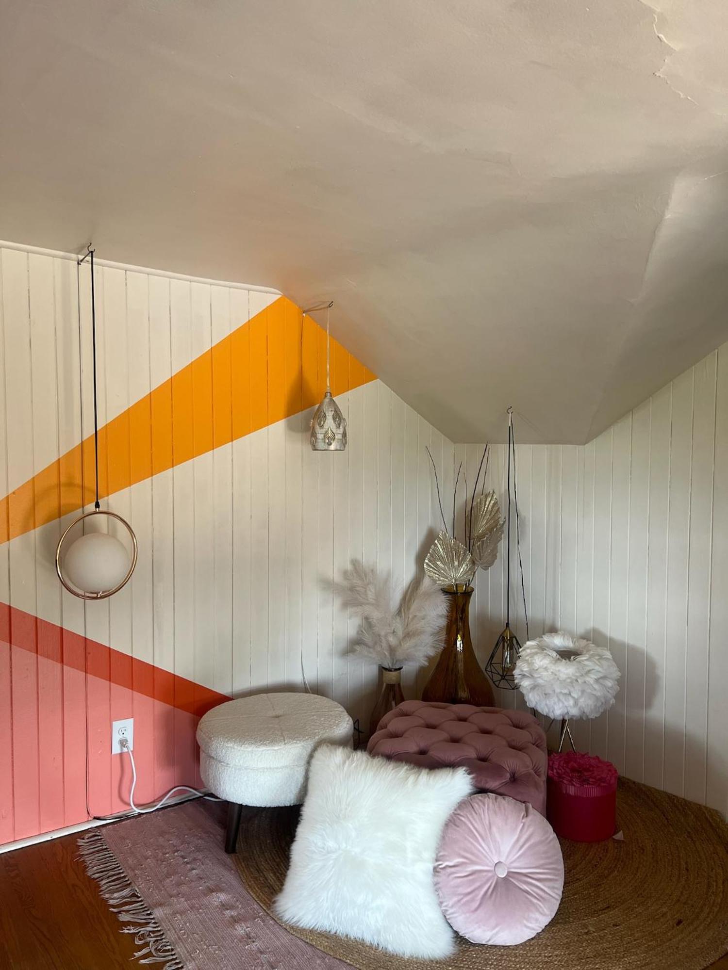 Historic Hideaway 1912 Mansion Loft With Timeless Character