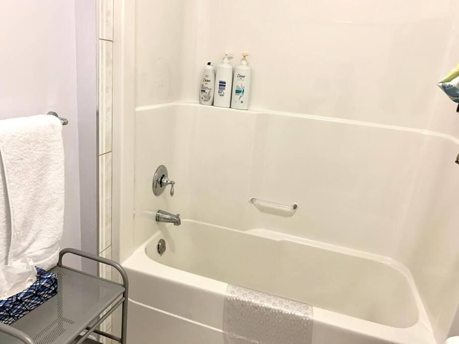 Spacious 6 Beds 3 Baths In Wifi Parking Ac *