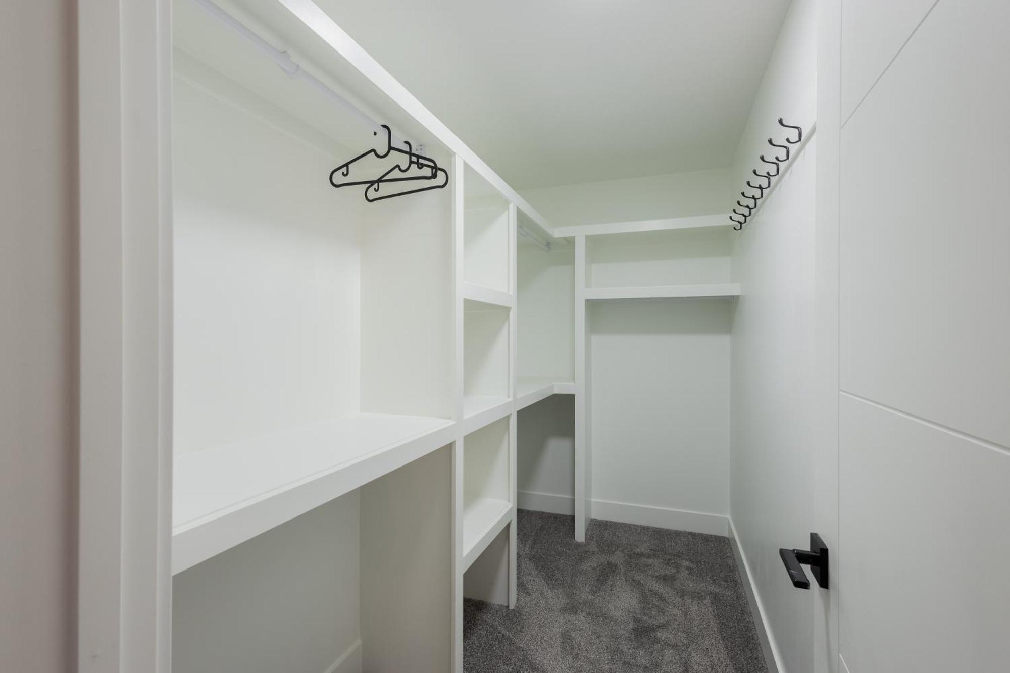 Spacious & Convenient Big House *