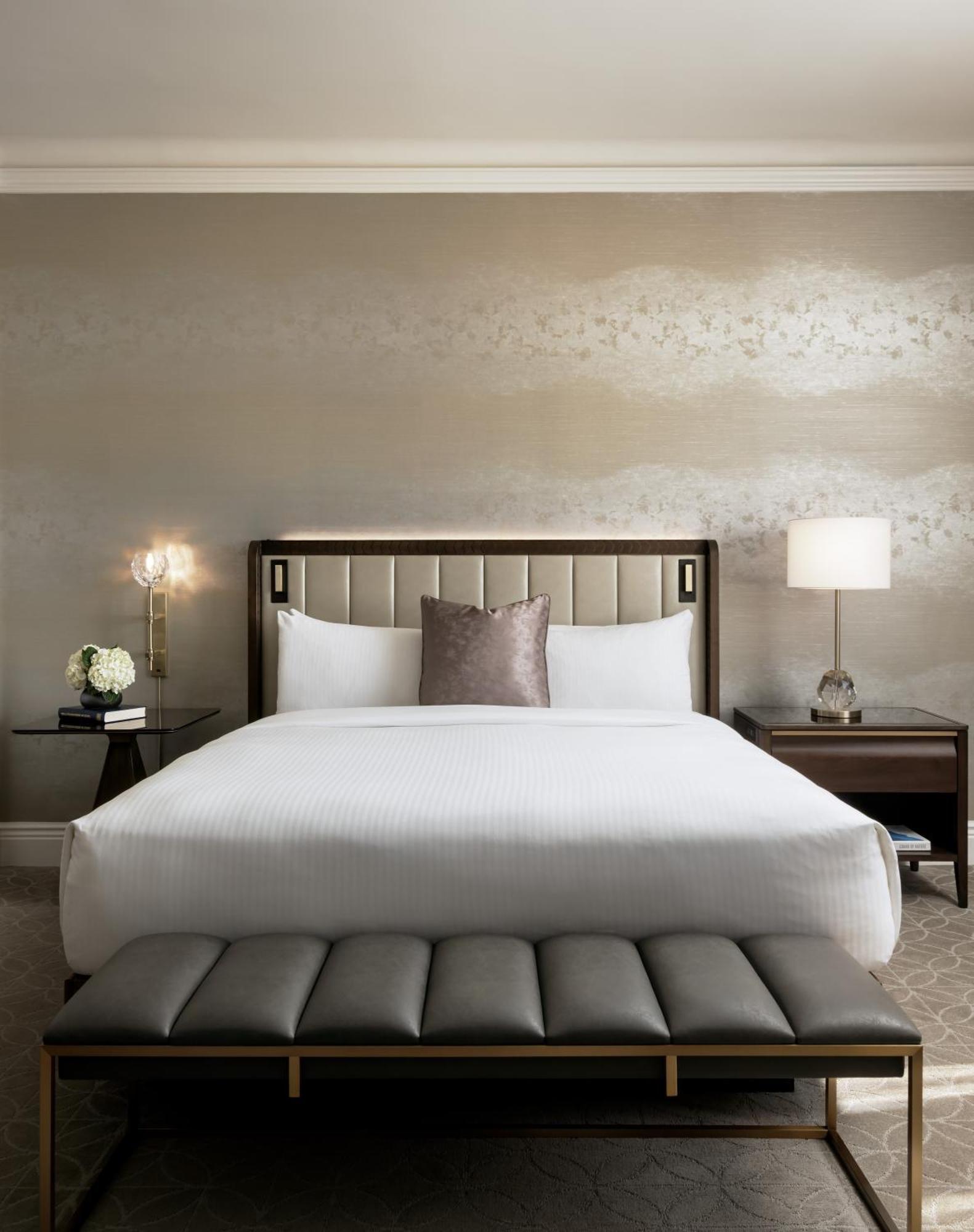 Fairmont Macdonald 4* Edmonton