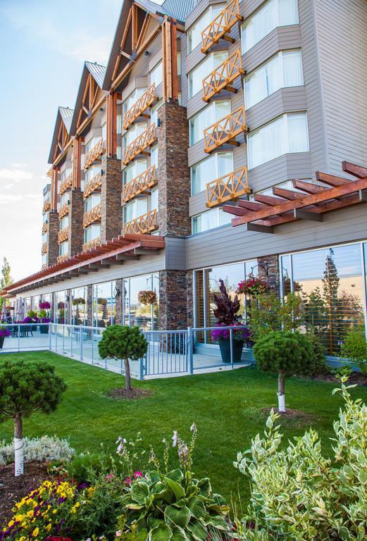 & Convention Center Hotel