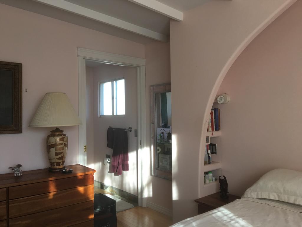 Bed & Breakfast Mediterranean Edmonton
