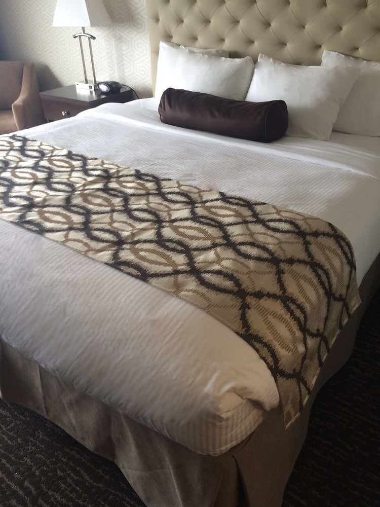 Western Cedar Park Hotel 3*