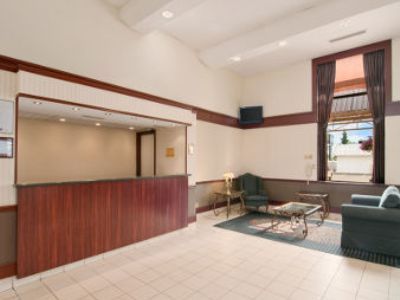 Hotel Travelodge By Wyndham South Edmonton