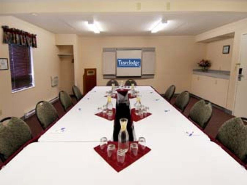 Travelodge By Wyndham West Edmonton