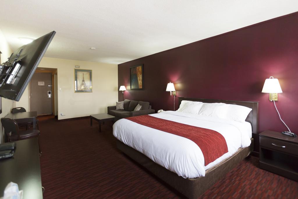 Hotel Argyll Plaza Edmonton