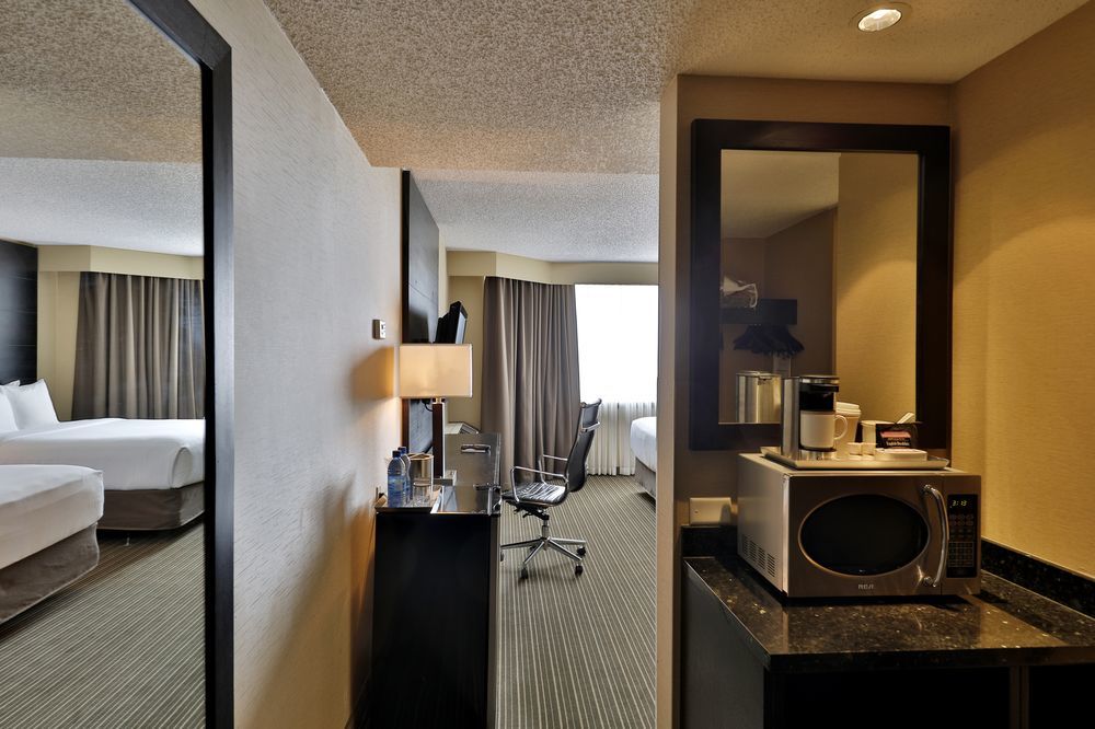 Hotel & Convention Center 3*
