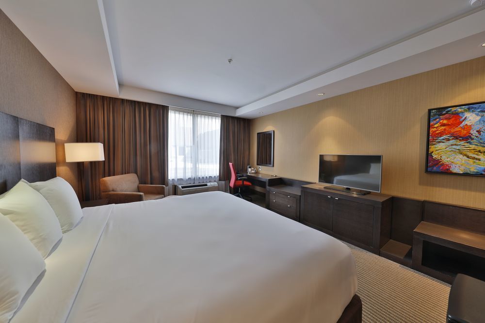 Hotel & Convention Center Edmonton
