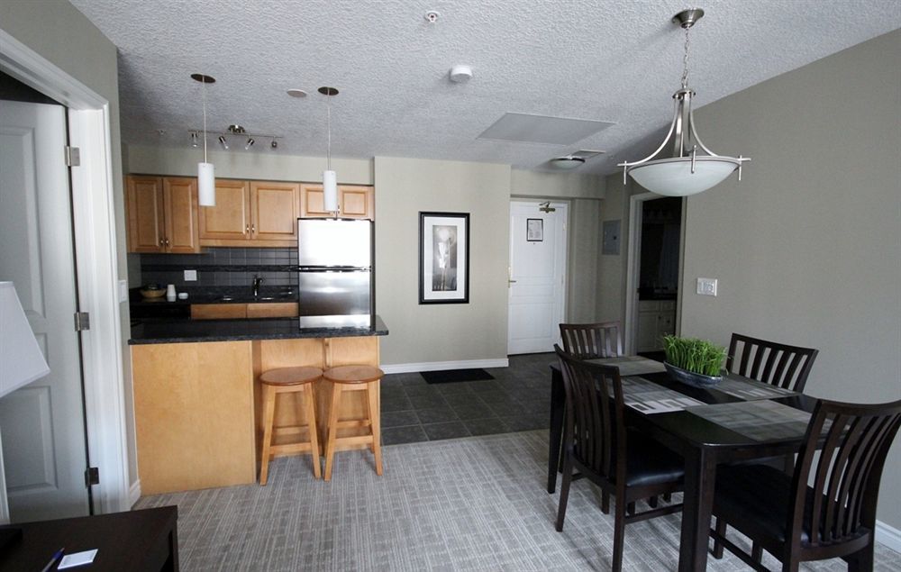 Hotel Canterra Edmonton