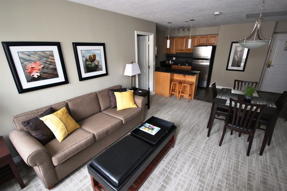 Canterra 3* Edmonton