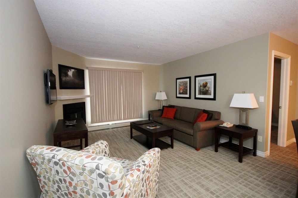 Hotel Canterra Edmonton