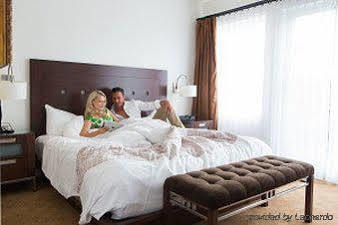 Hotel Metterra On Whyte 4*