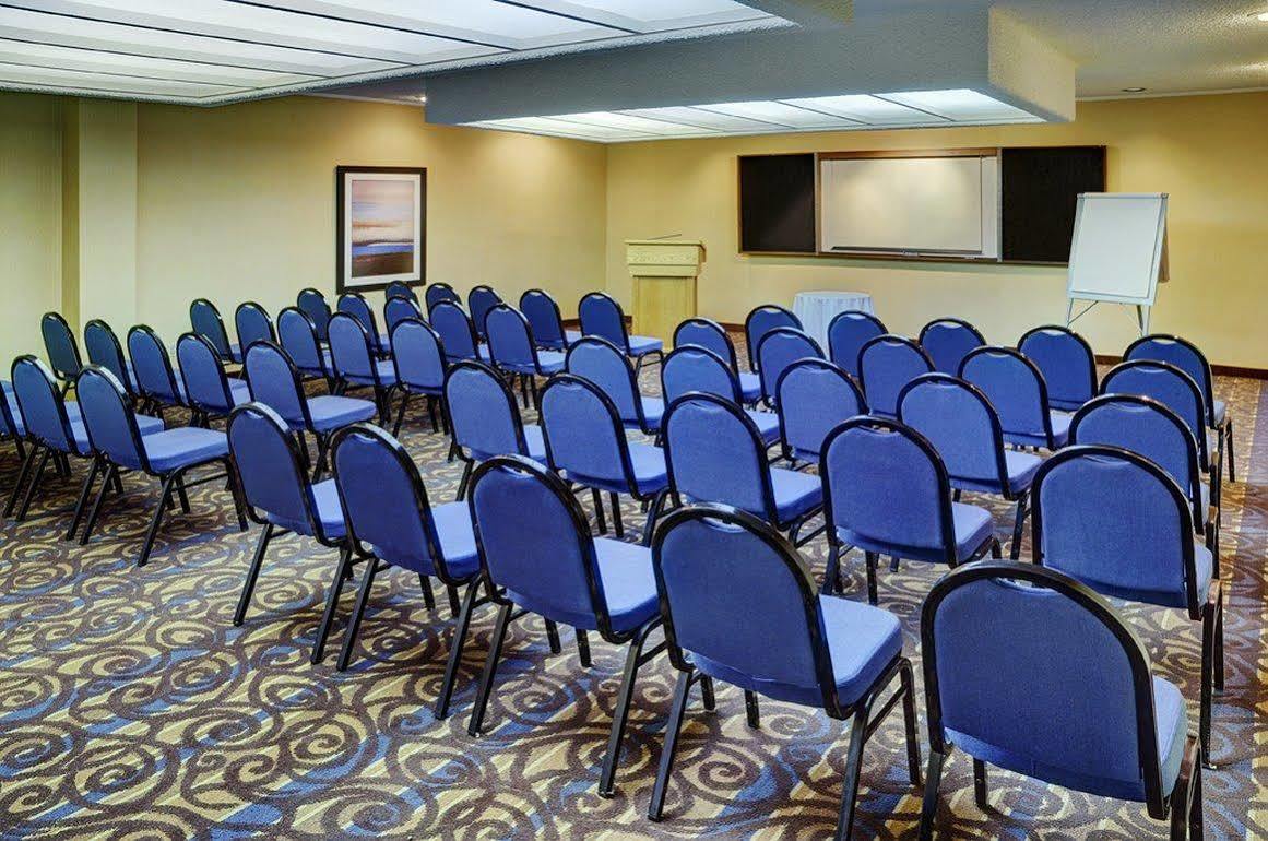 Hotel Western Cedar Park Edmonton