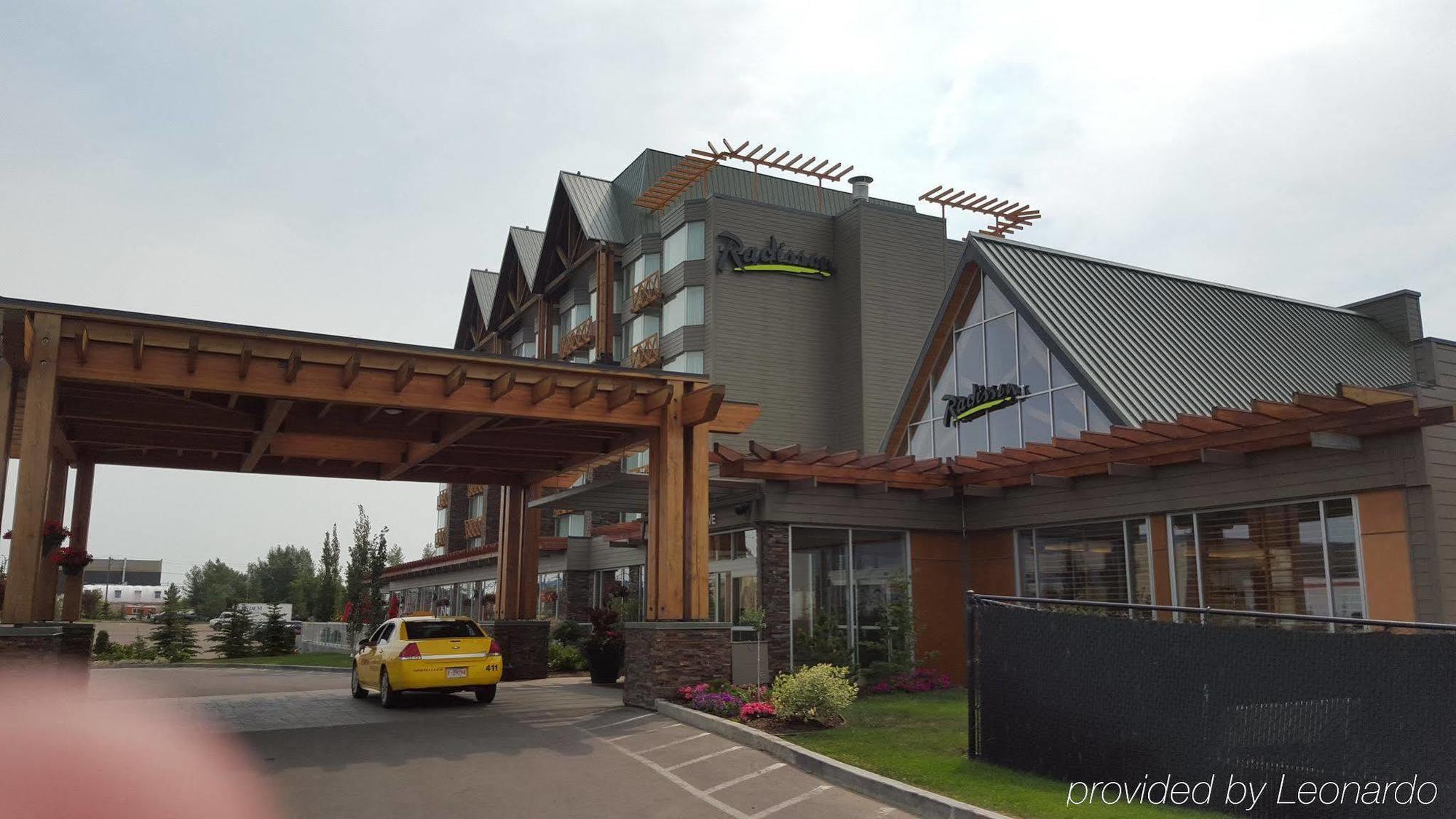 Hotel & Convention Center 3*
