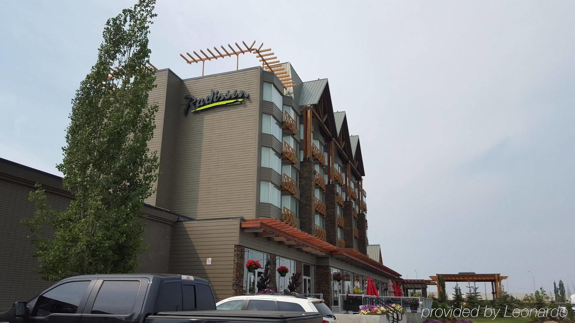 & Convention Center Hotel