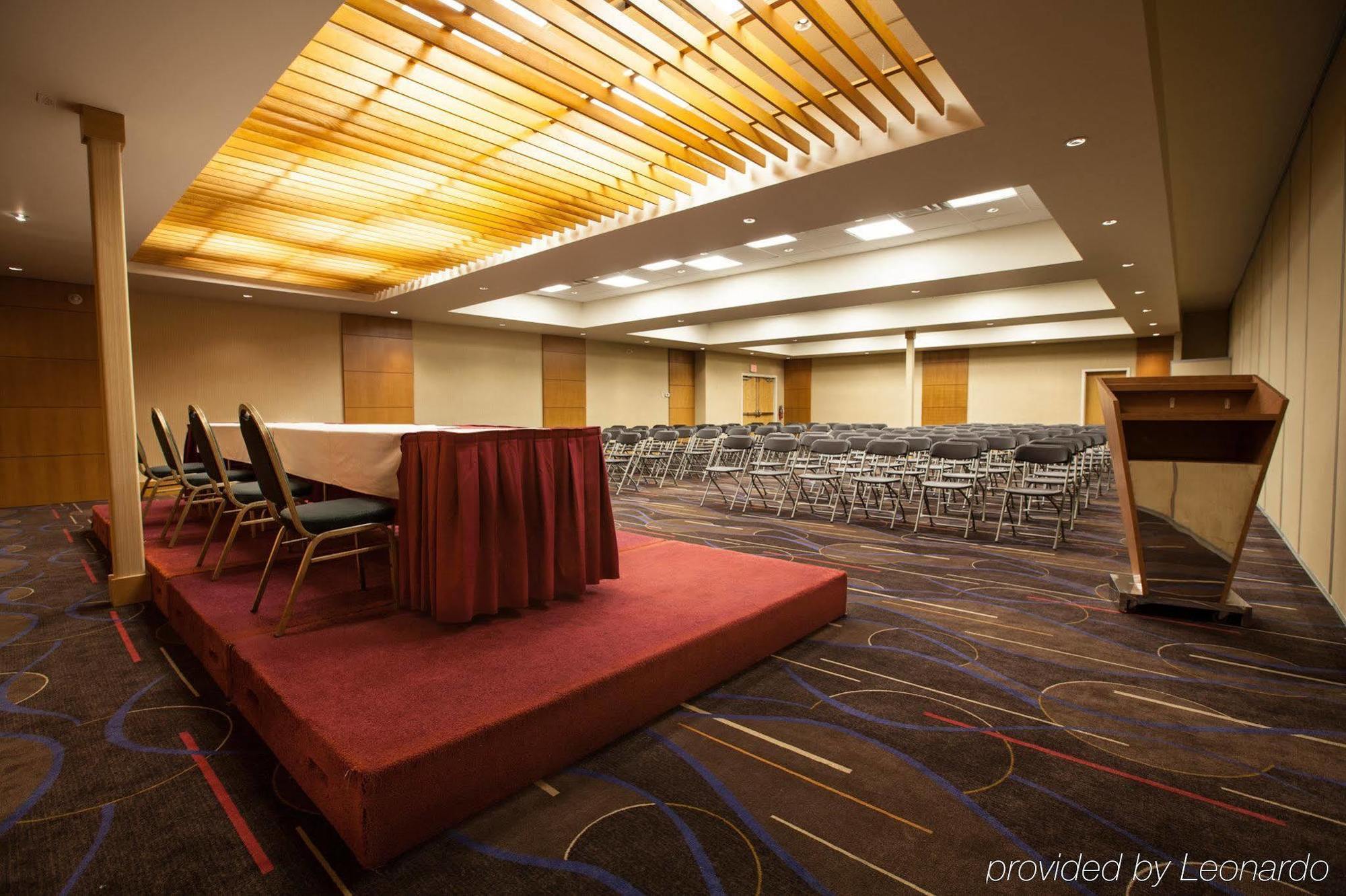 & Convention Center Hotel 3*