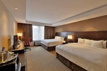 Hotel & Convention Center 3*