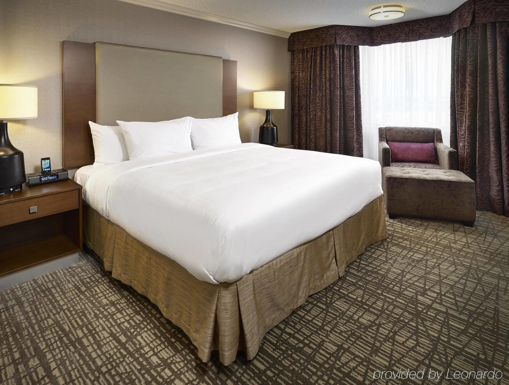 Doubletree By Hilton West