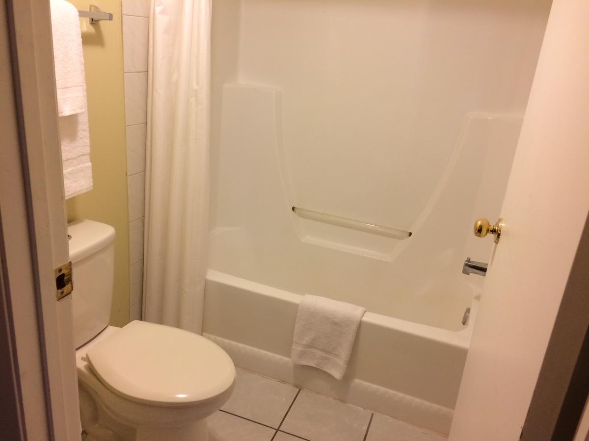 Nice Inn Edmonton Motel 2*
