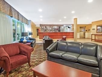 Super 8 By Wyndham South