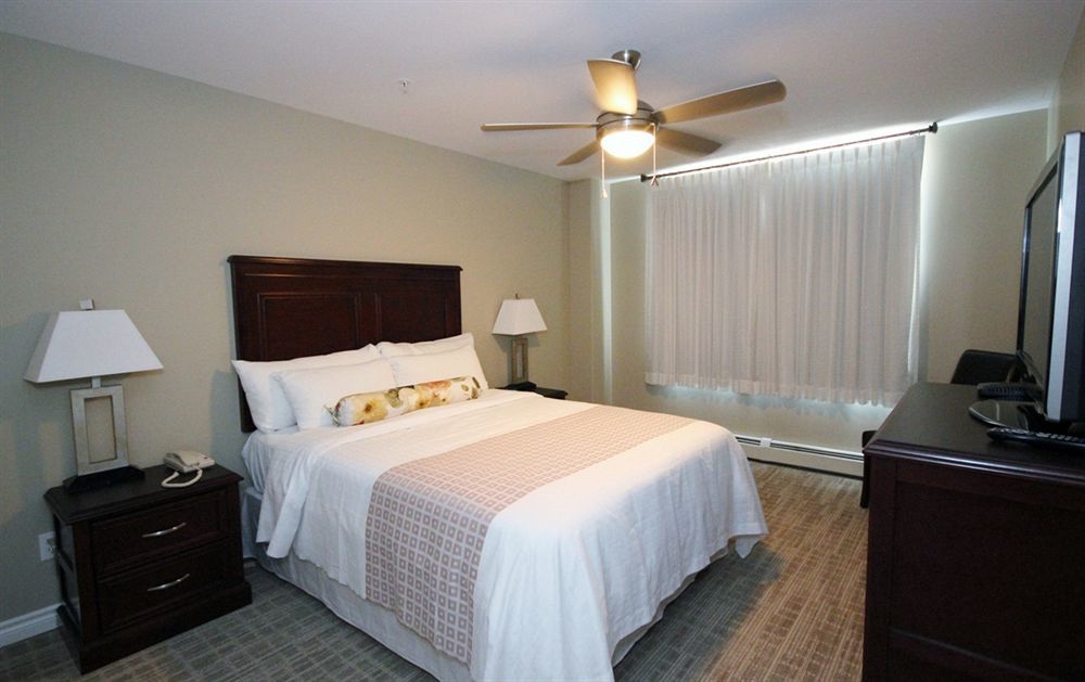 Canterra Hotel