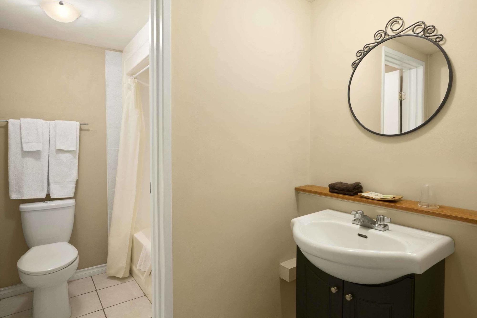 Nice Inn Edmonton Edmonton