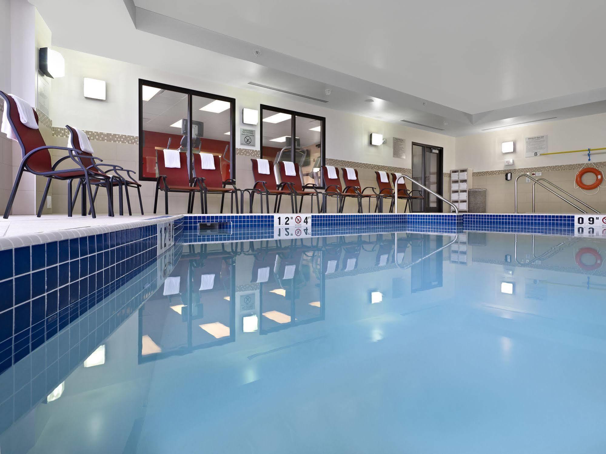 Courtyard By Marriott West Hotel 3*
