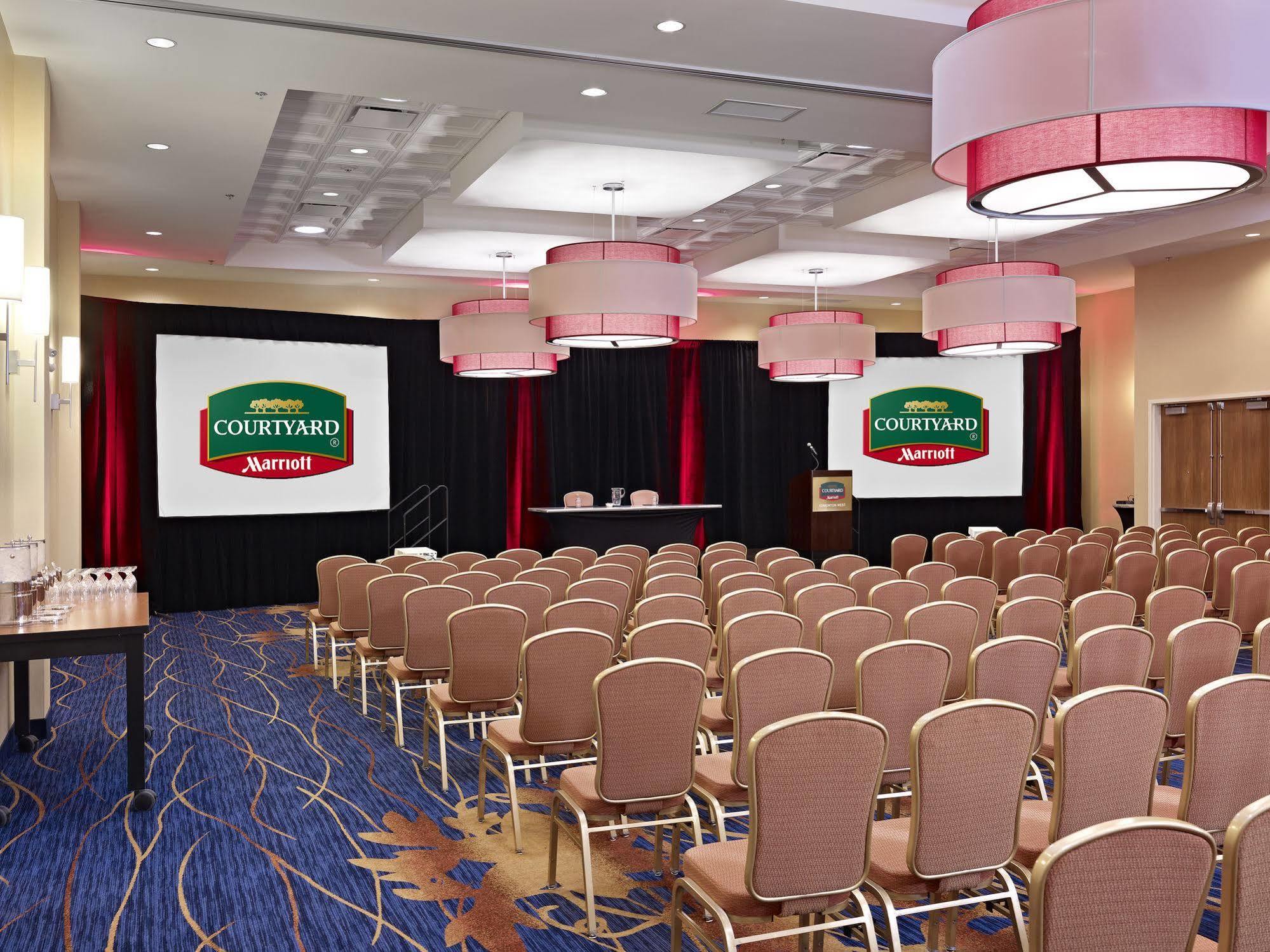 Courtyard By Marriott West Edmonton