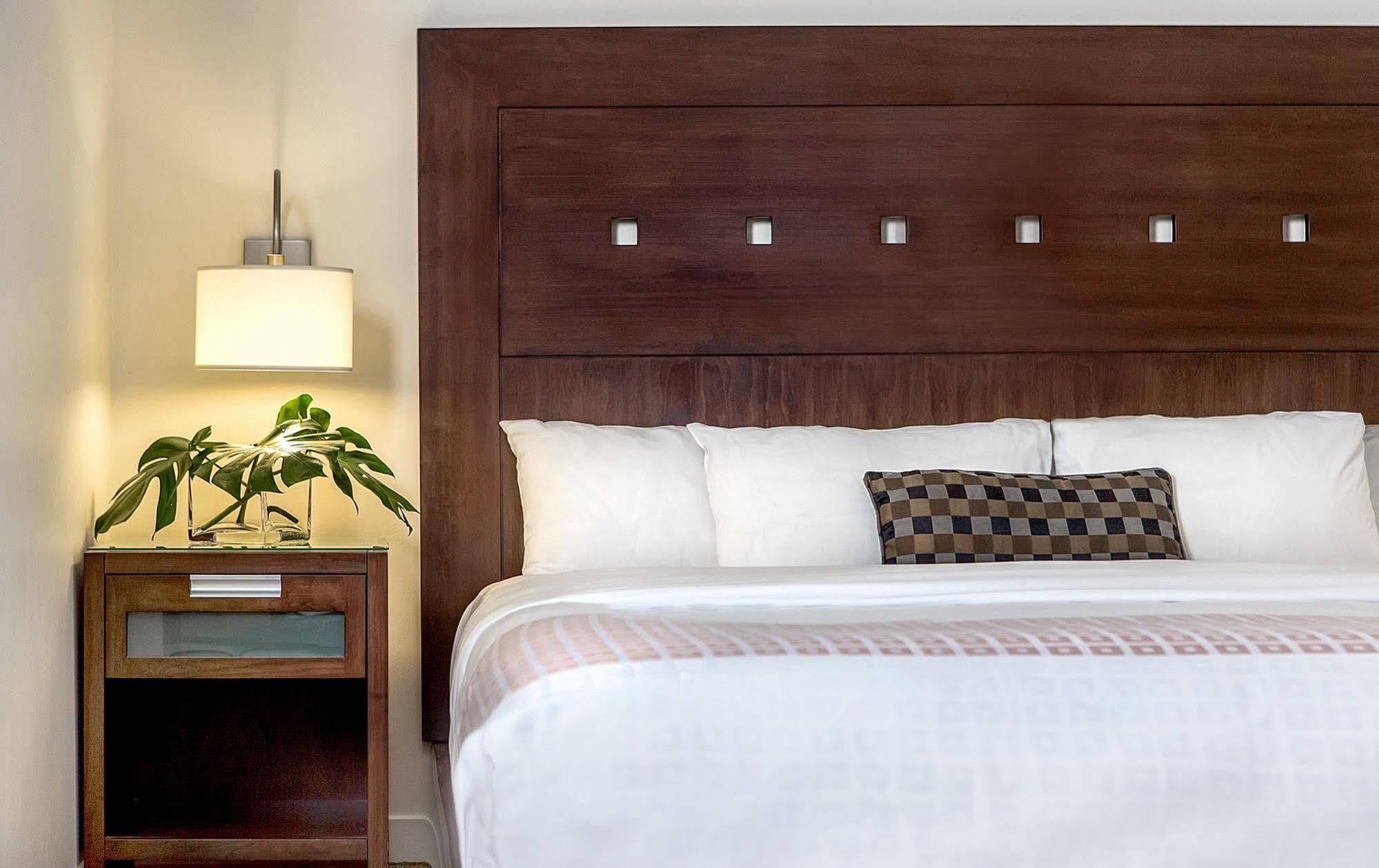 Metterra On Whyte Hotel 4*