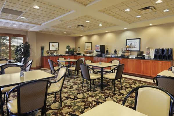 Wingate By Wyndham - West Hotel 3*
